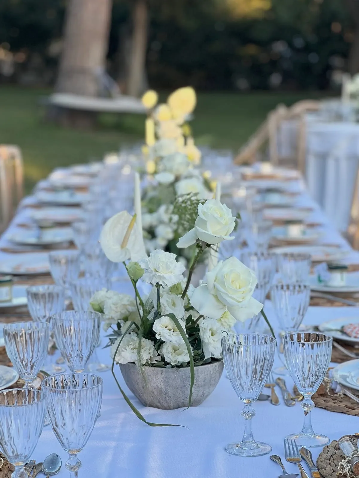 Long Table in White